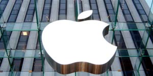 Менеджер Apple попался на "откате" в $1 млн