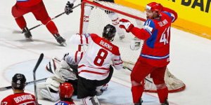  ЧМ по хоккею: россияне "сделали" канадцев