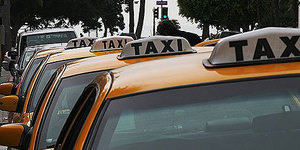 Госдума создает правила для таксистов