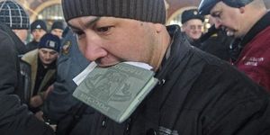 Жириновский: Мигранты не нужны!