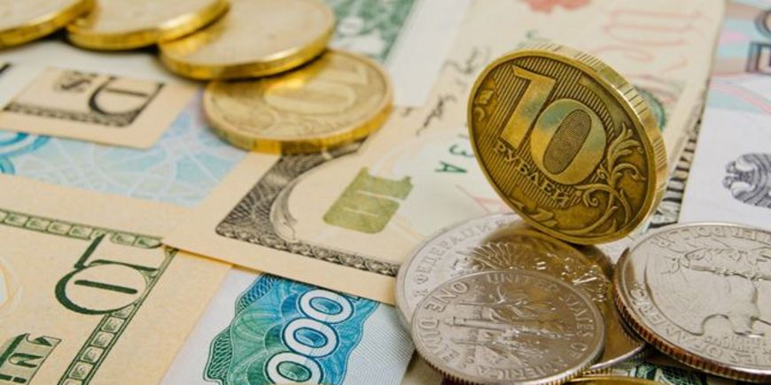 Что ждет рубль, евро и доллар в июле
