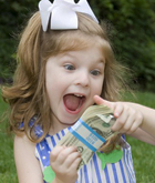 Как научить ребенка беречь деньги