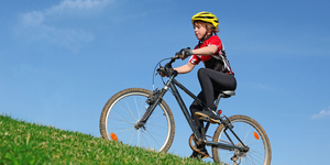 Детские велосипедные шлемы. Советы по выбору