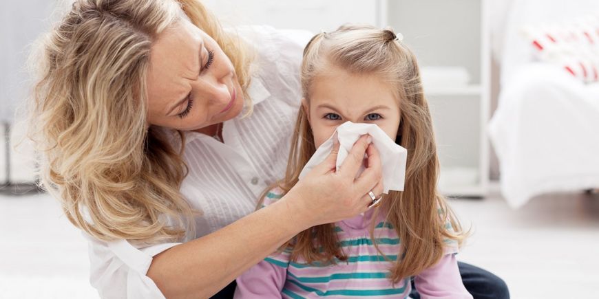 У ребенка аллергия на пыль: что делать