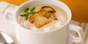 Суп-пюре из овощей с жареными грибами