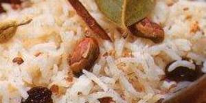 Рис с изюмом и фисташками