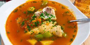 Согревающий рыбный суп