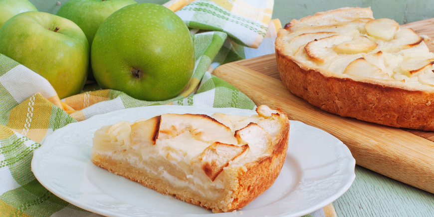 Яблочный пирог со сметанной заливкой