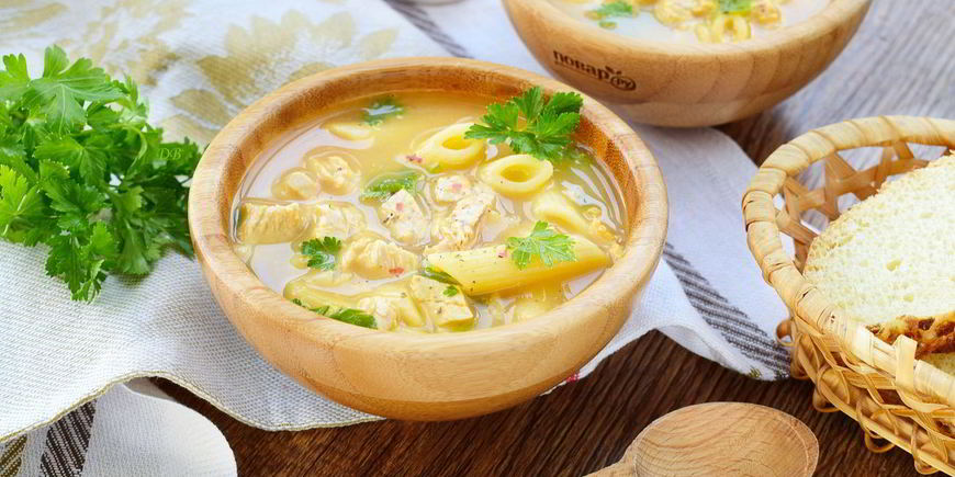 Куриный крем-суп с макаронами