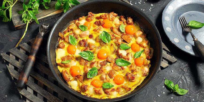 Фриттата с курицей и грибами