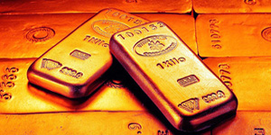 ЦБ продолжает обменивать доллары на золото