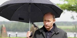 Путин поручил соблюдать интересы вкладчиков