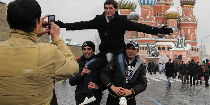 Москва богатеет на мигрантах
