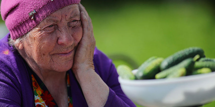 Работающим пенсионерам пообещали повысить пенсию на 222 рубля