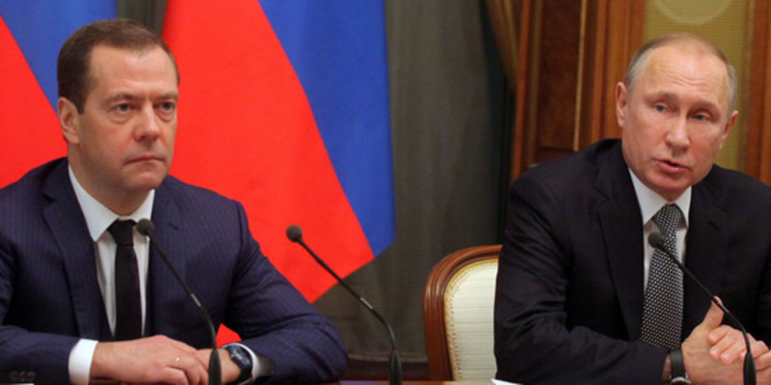 Бизнесмены пожаловались Путину на Медведева