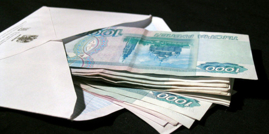 Треть зарплат россияне получают в конвертах