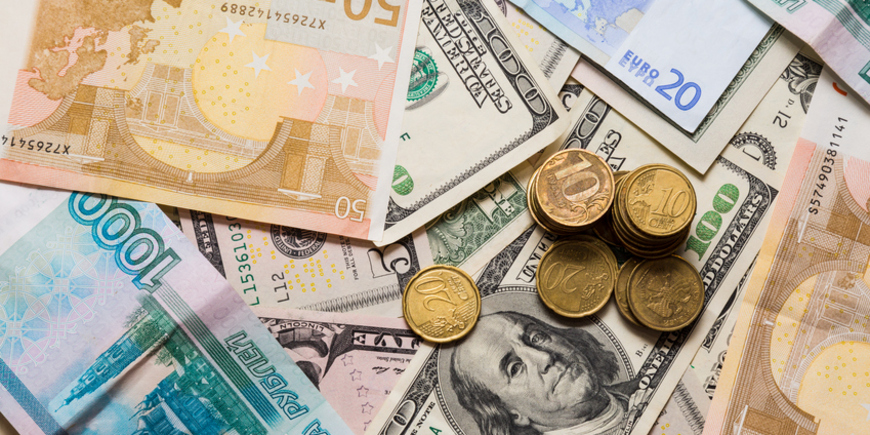 Что будет с рублем, евро и долларом в декабре