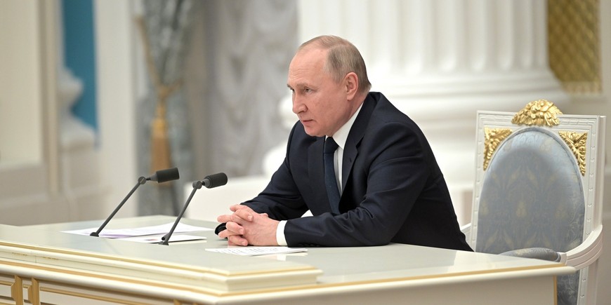 Путин поговорил с бизнесом о санкциях