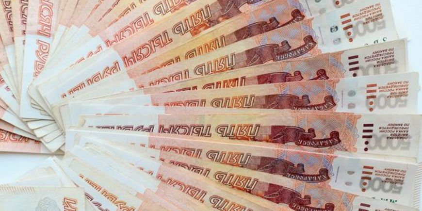 Банк России притормаживает рубль