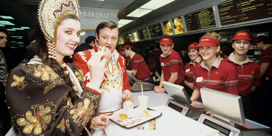 McDonald's продает весь бизнес в РФ и уходит