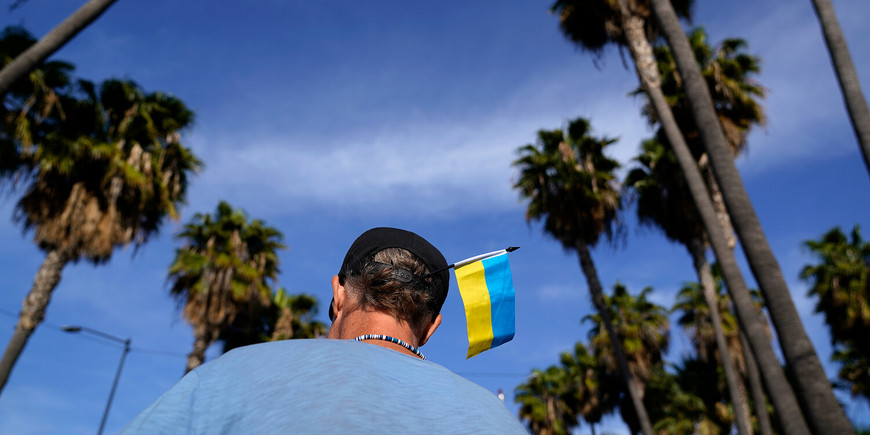 В США разгорается скандал вокруг помощи Киеву