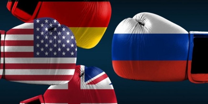 США и Европа сплотили Россию