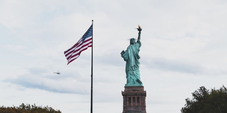 Сенат США принял законопроект о госрасходах