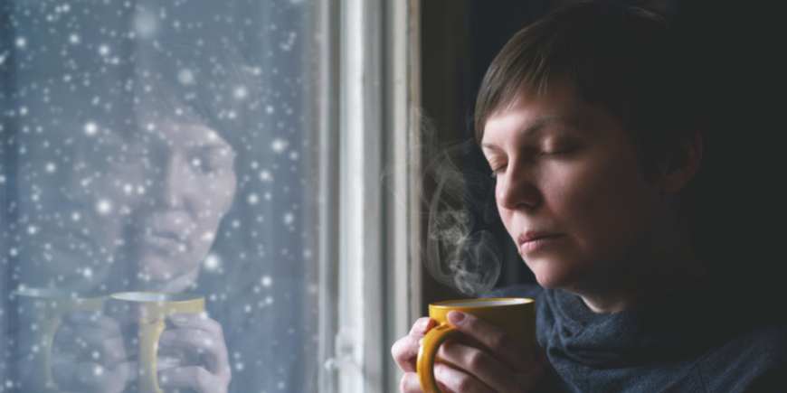 Депрессия в доме, зима за окном