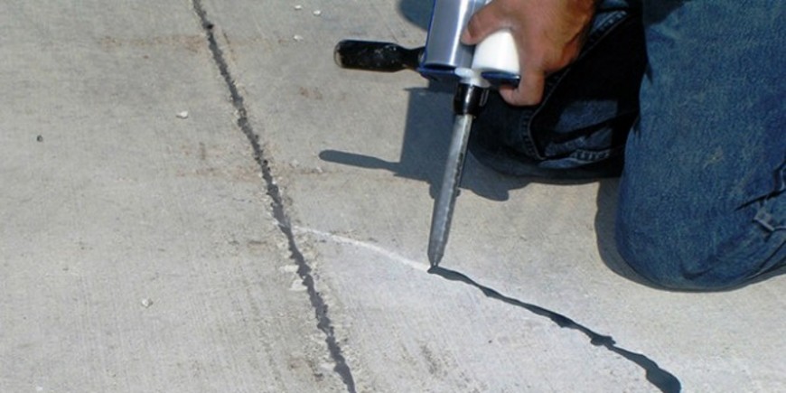 Как заделать швы в бетоне