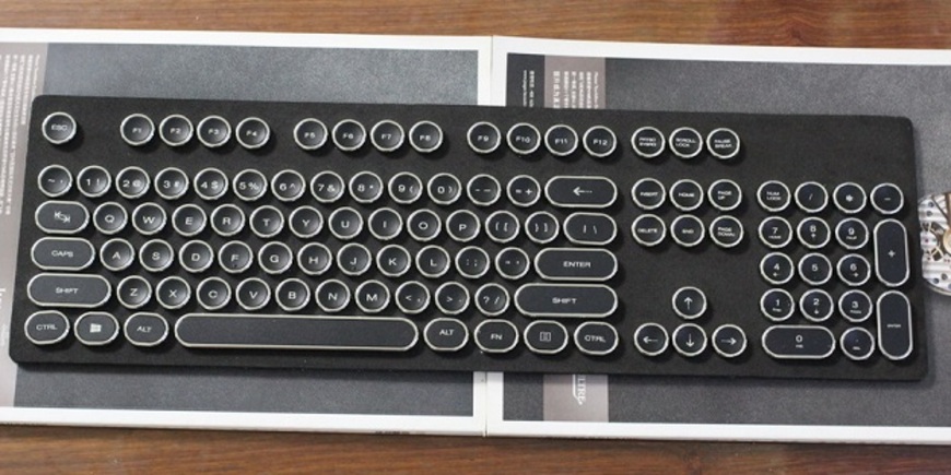 Tigsword выпустила ретро-клавиатуру в стиле стимпанк