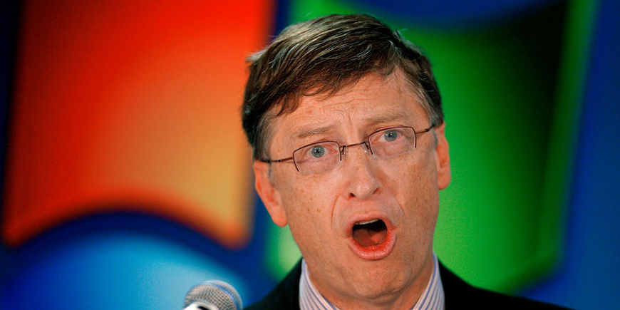 Почему Билл Гейтс стал лицом заговоров