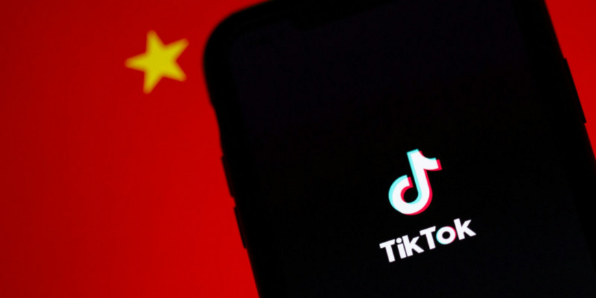 TikTok возобновил работу в США