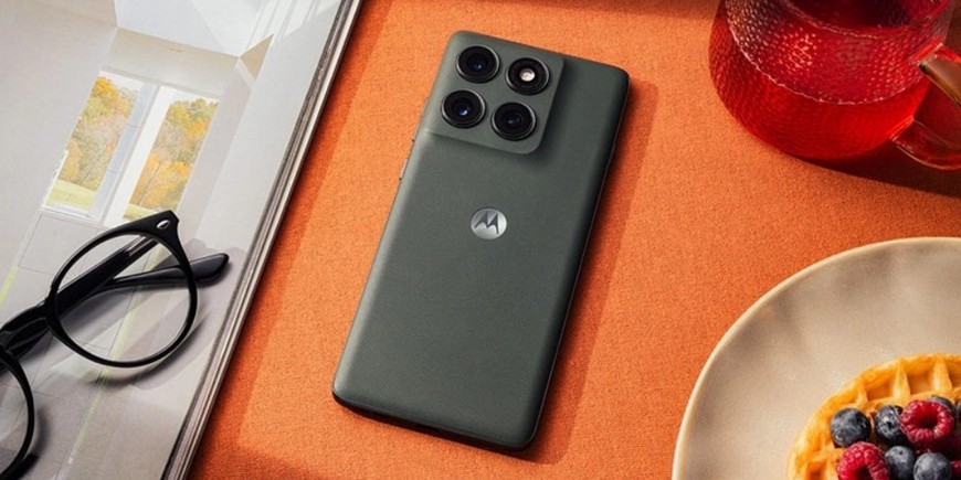 Смартфон от Motorola с быстрым доступом к ИИ