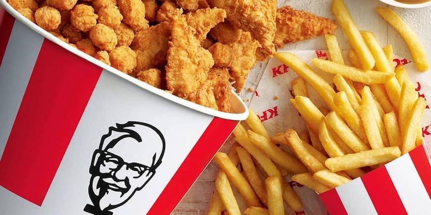 KFC пришлось извиняться за женскую грудь в рекламе