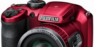 Компактная камера FinePix S6800