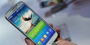 Представили Samsung Galaxy S IV