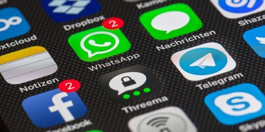 WhatsApp, Facebook и Twitter оштрафовали