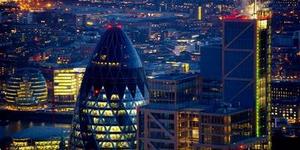 В Лондоне выставлен на продажу знаменитый небоскреб "Огурец"